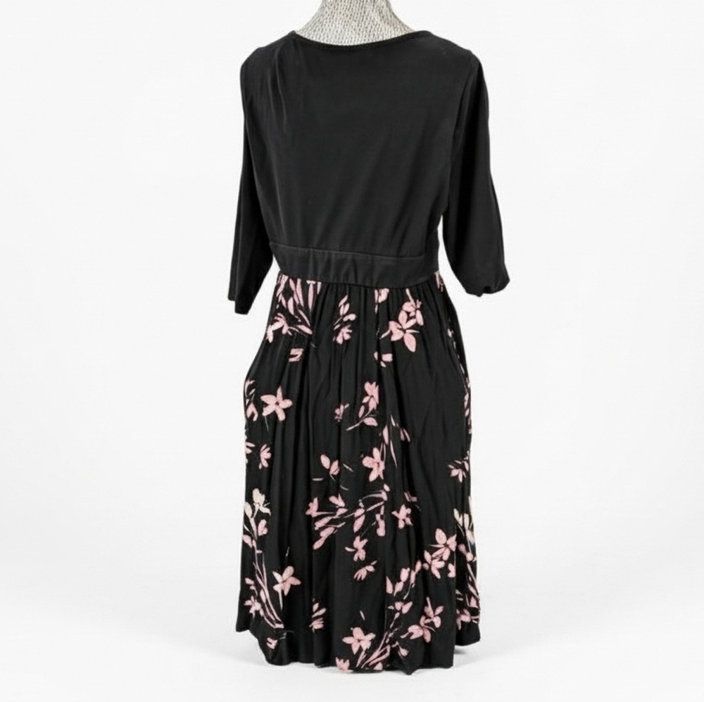 EUC Torrid Black and Pink Floral Dress - Picture 2 of 2